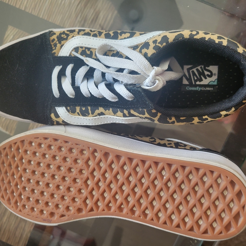 Vans Black and Tan Sneakers with Iconic Style